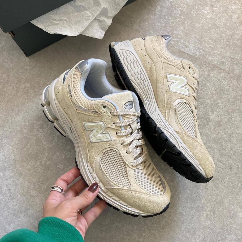 New Balance 2002r Women's Shoes