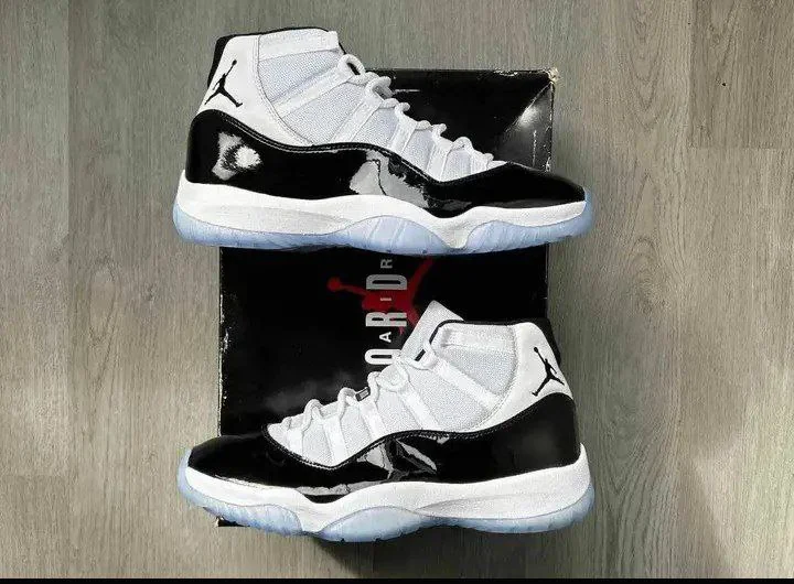 Air Jordan 11 Men's Shoes