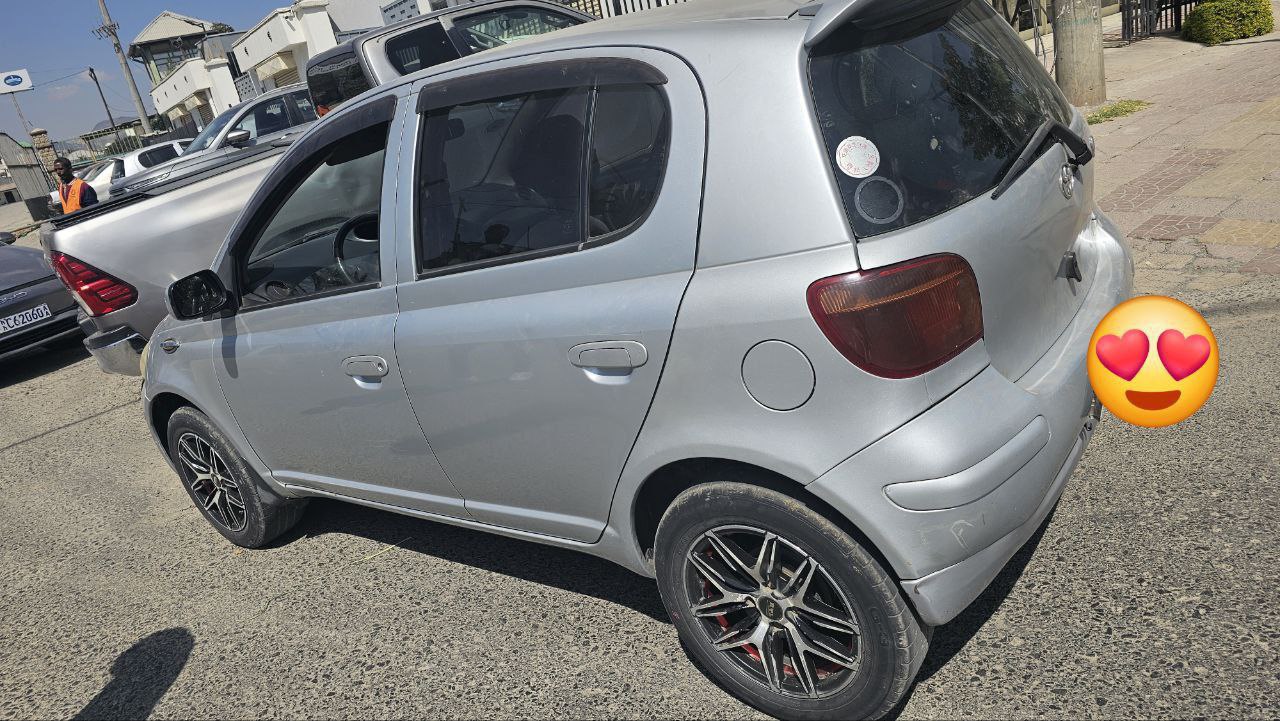 2004 Model-Toyota Vitz