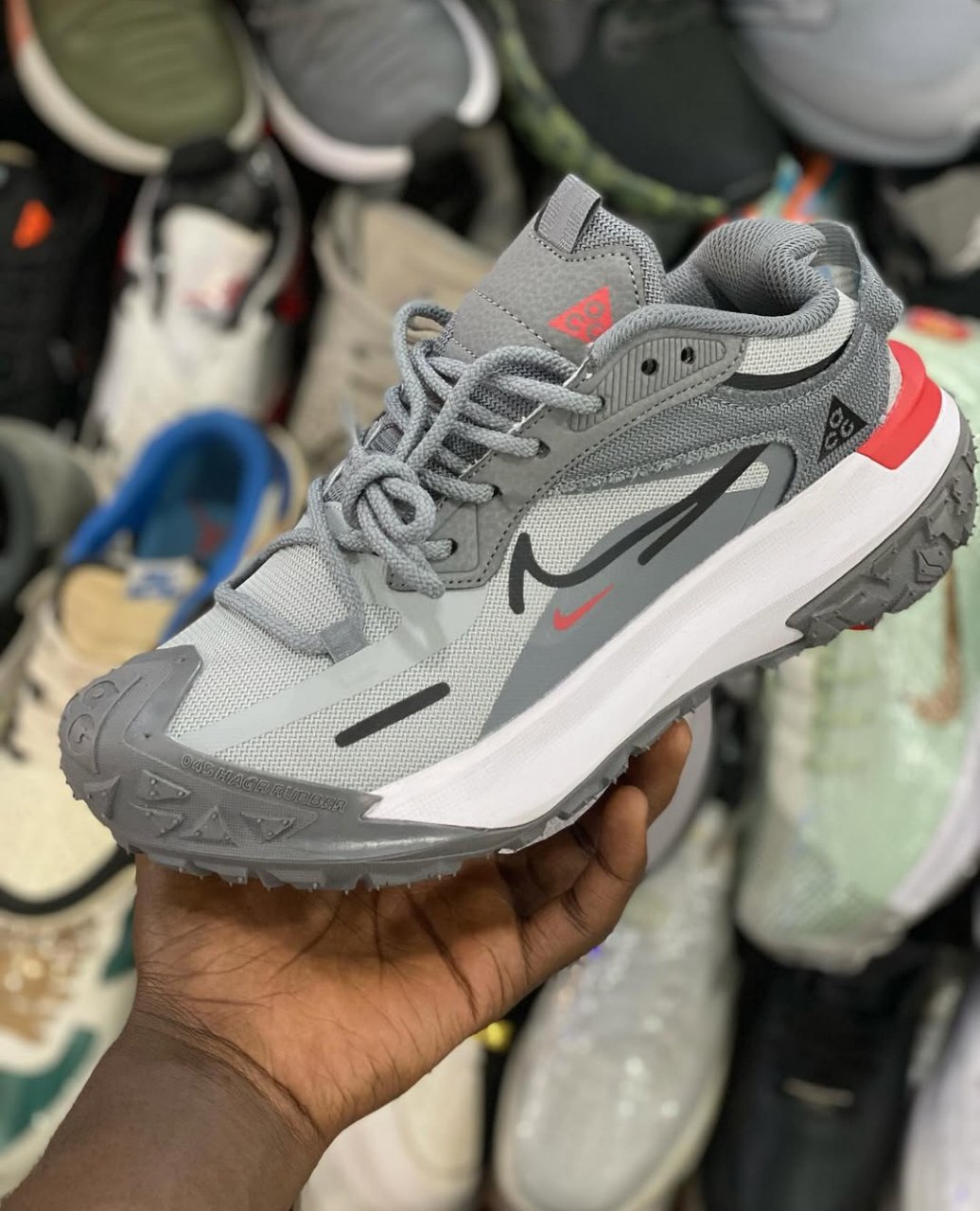 Nike ACG Mountain Fly 2 Low Gortex Men's Shoes