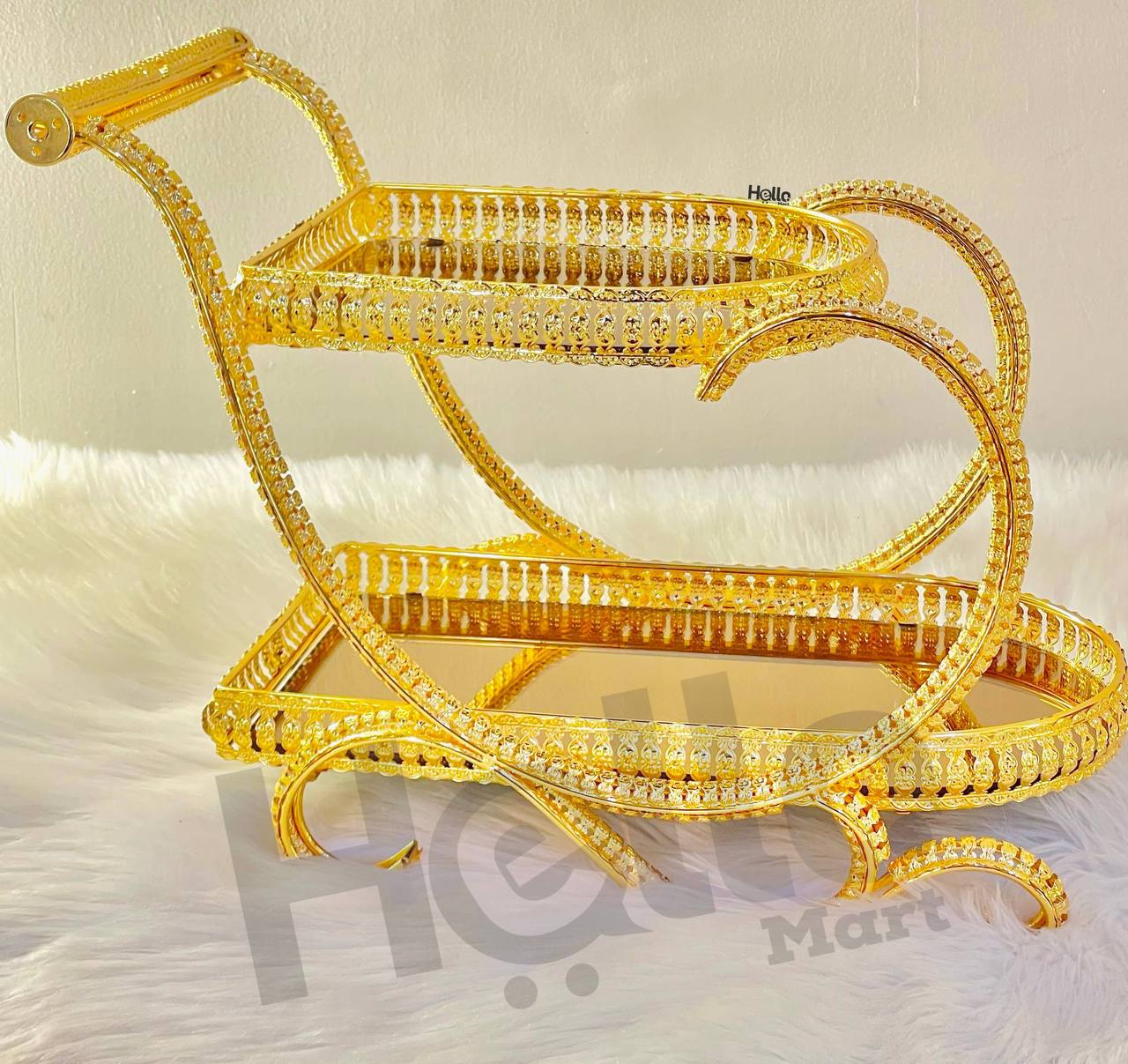 የተለያዩ መጠጦች እና ምግቦች ማቅረቢያ ጋሪ