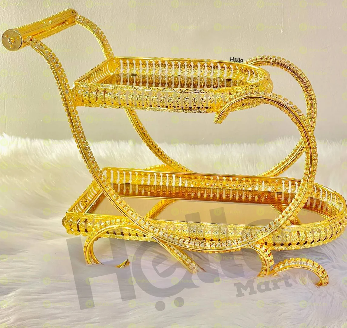 የተለያዩ መጠጦች እና ምግቦች ማቅረቢያ ጋሪ