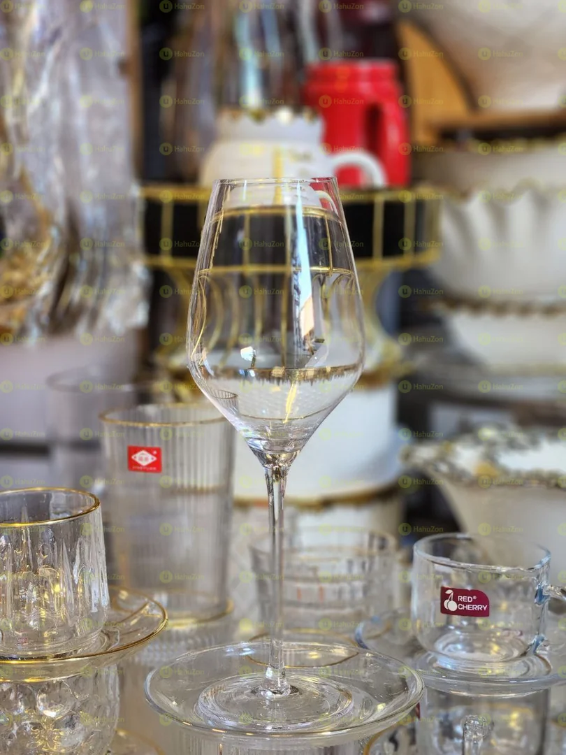 ተለቅ የሻምፓይን ብርጭቆ