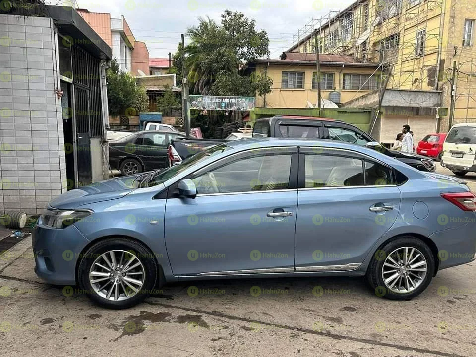 2016 Model-Toyota Yaris