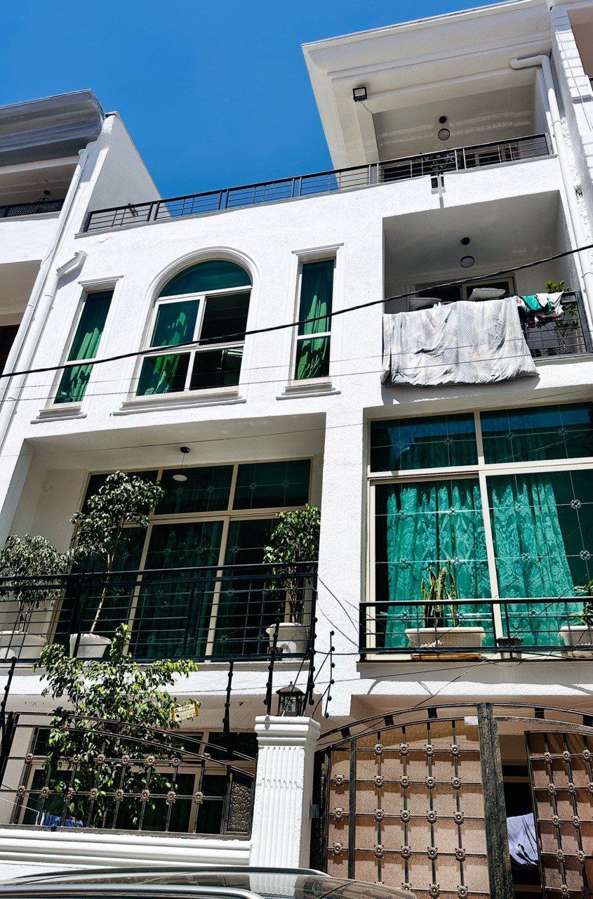 94 ካሬ የሚሸጥ G+3 ቤት በለቡ