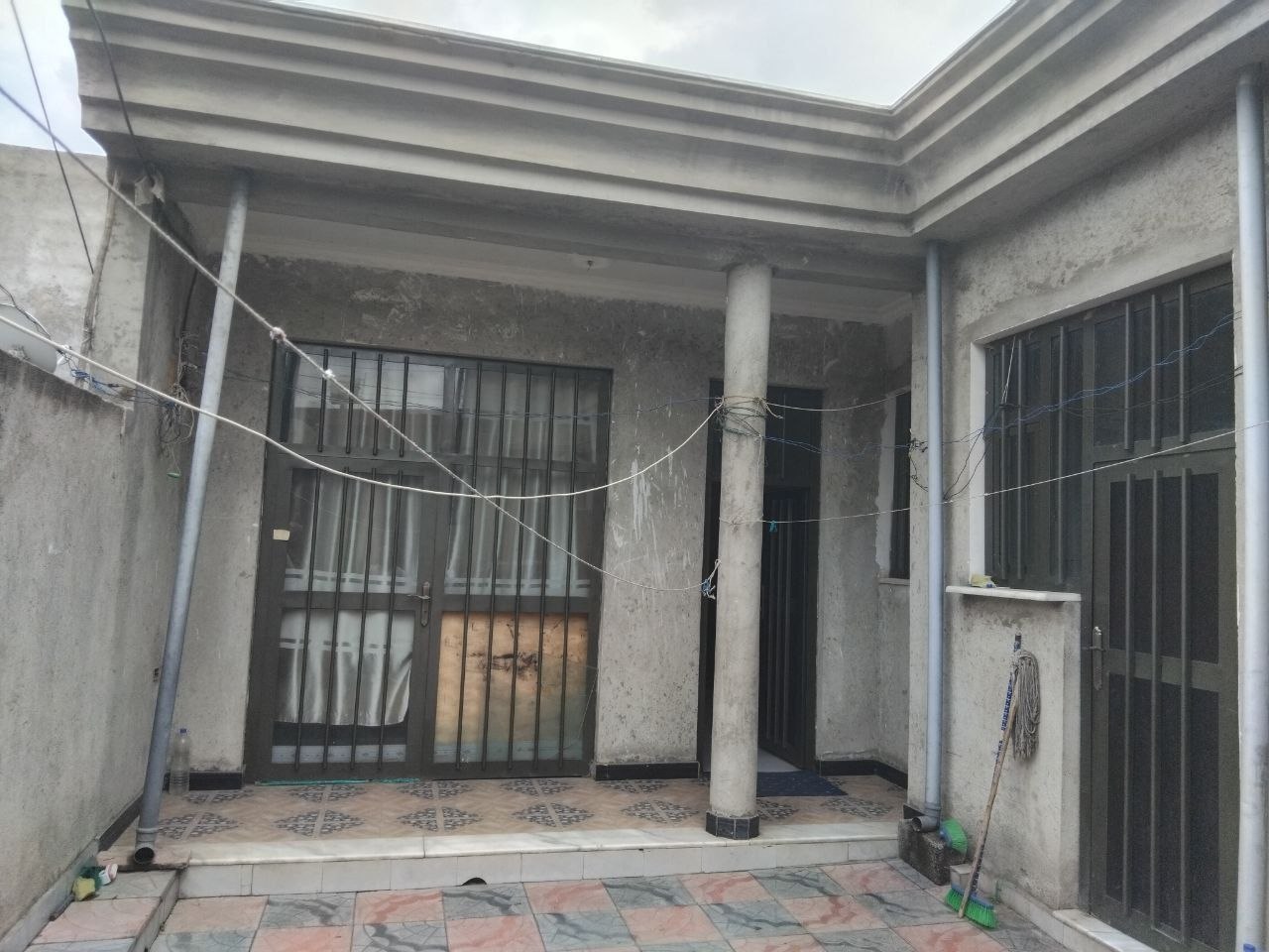 105 ካሬ የሚሸጥ ኤል ሼፕ ቤት በሰሚት ስወስተኚበር