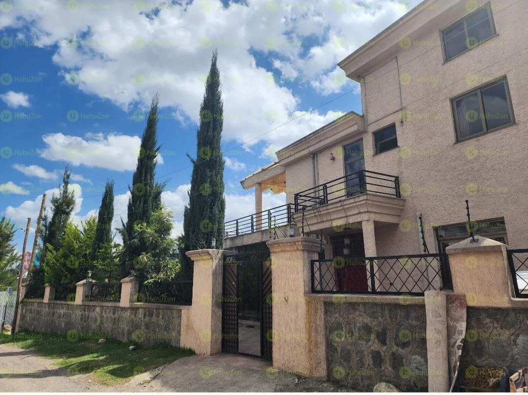 360 ካሬ የሚሸጥ ዘመናዊ B+ G+2 መኖርያ ቤት በCMC