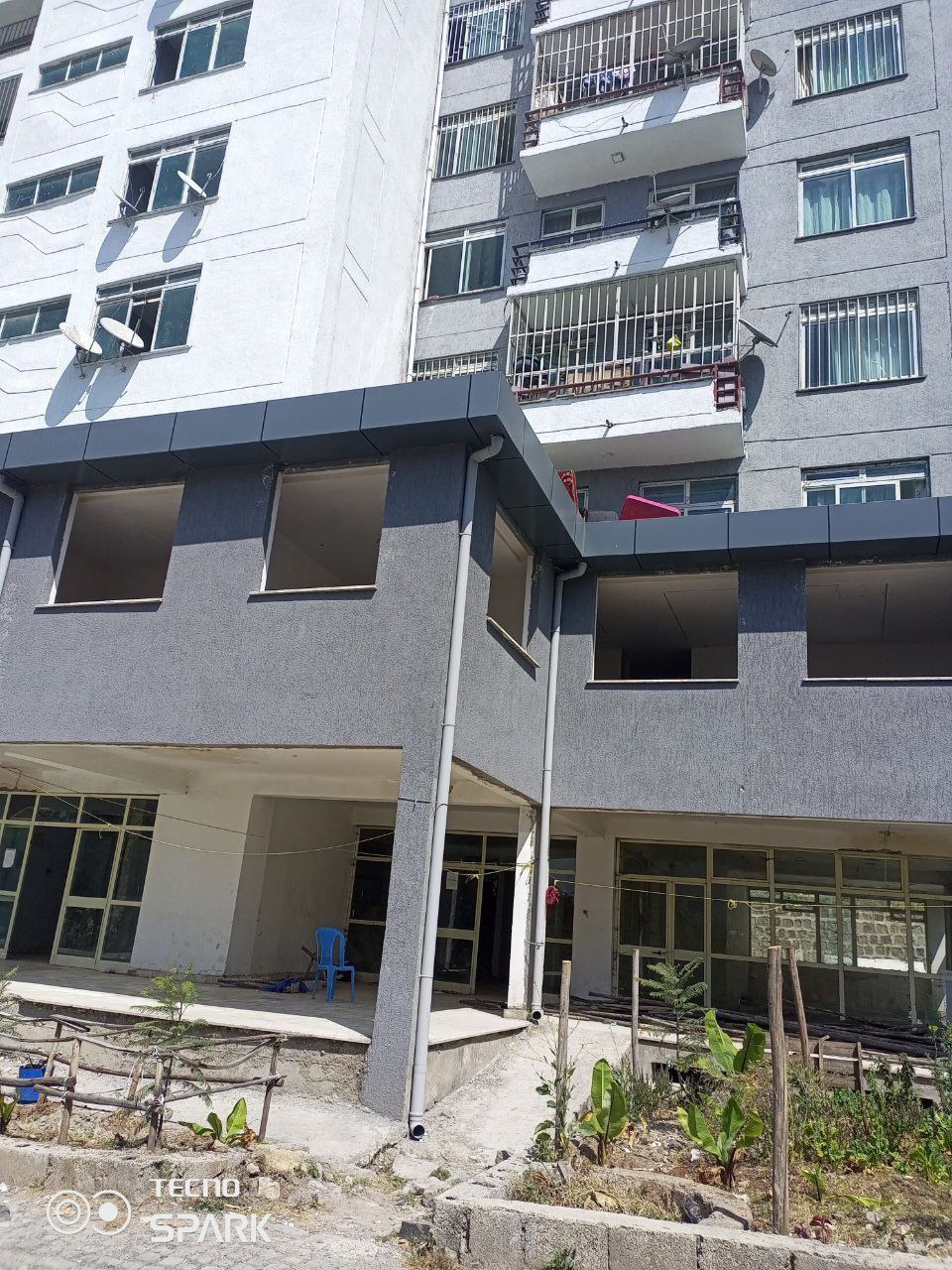 155 ካሬ የሚሸጥ አፓርትመንት በሰሚት