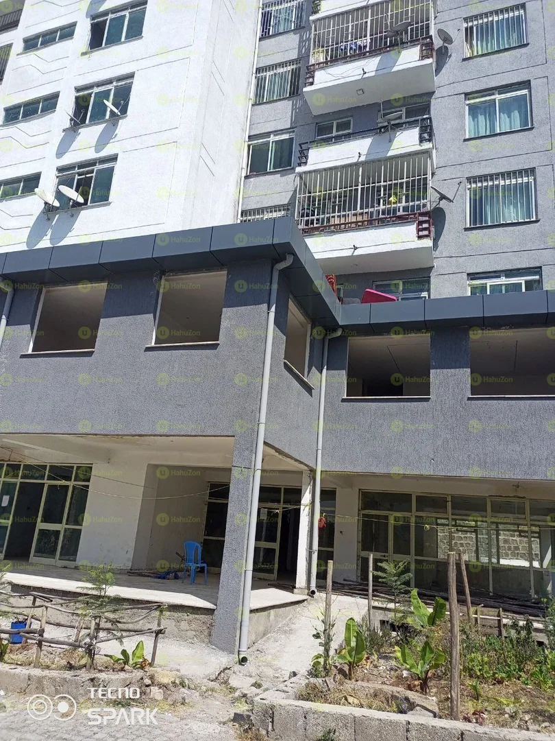 155 ካሬ የሚሸጥ አፓርትመንት በሰሚት