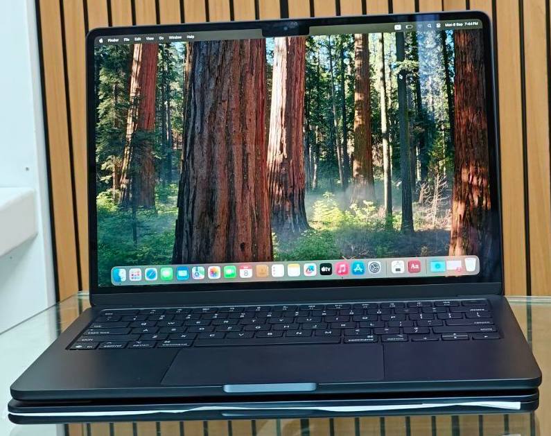 Apple Macbook Air M3 Chip