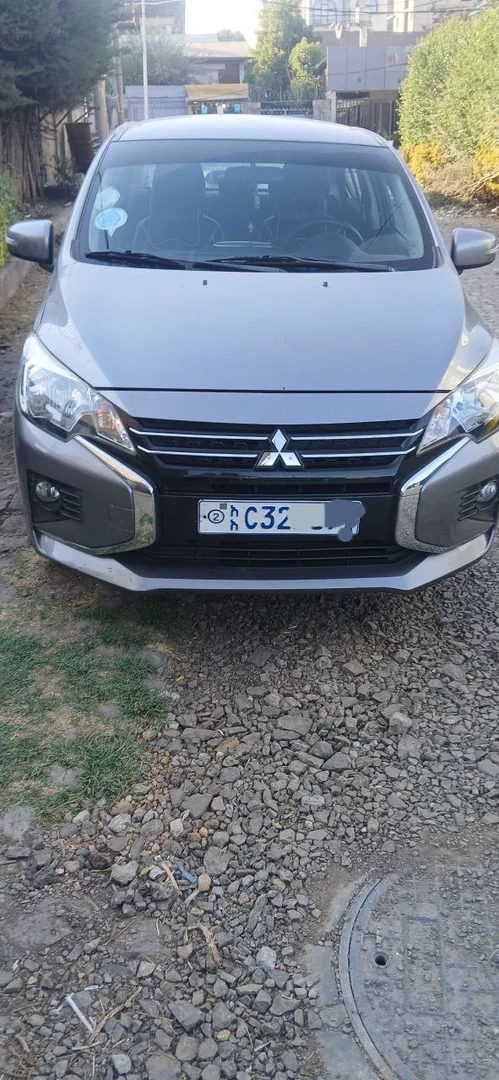 2022 Model-Attrage Mitsubishi