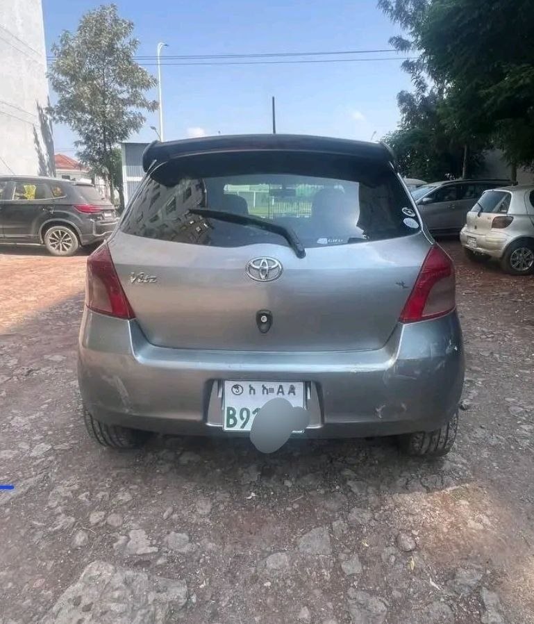 2007 Model-Yaris Compact