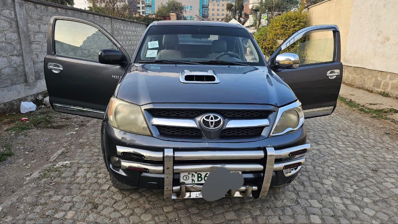 2008 Model- Toyota Hilux D4D Kin Cab