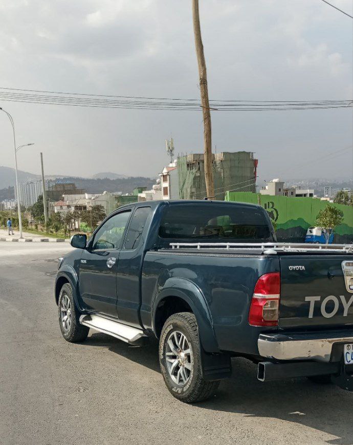 2014 Model- Toyota Hilux vego