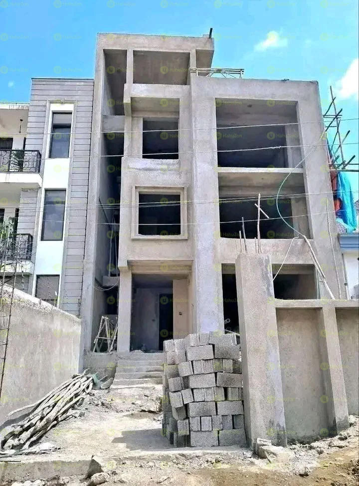 175 ካሬ የሚሸጥ G+3 ቤት በአያት