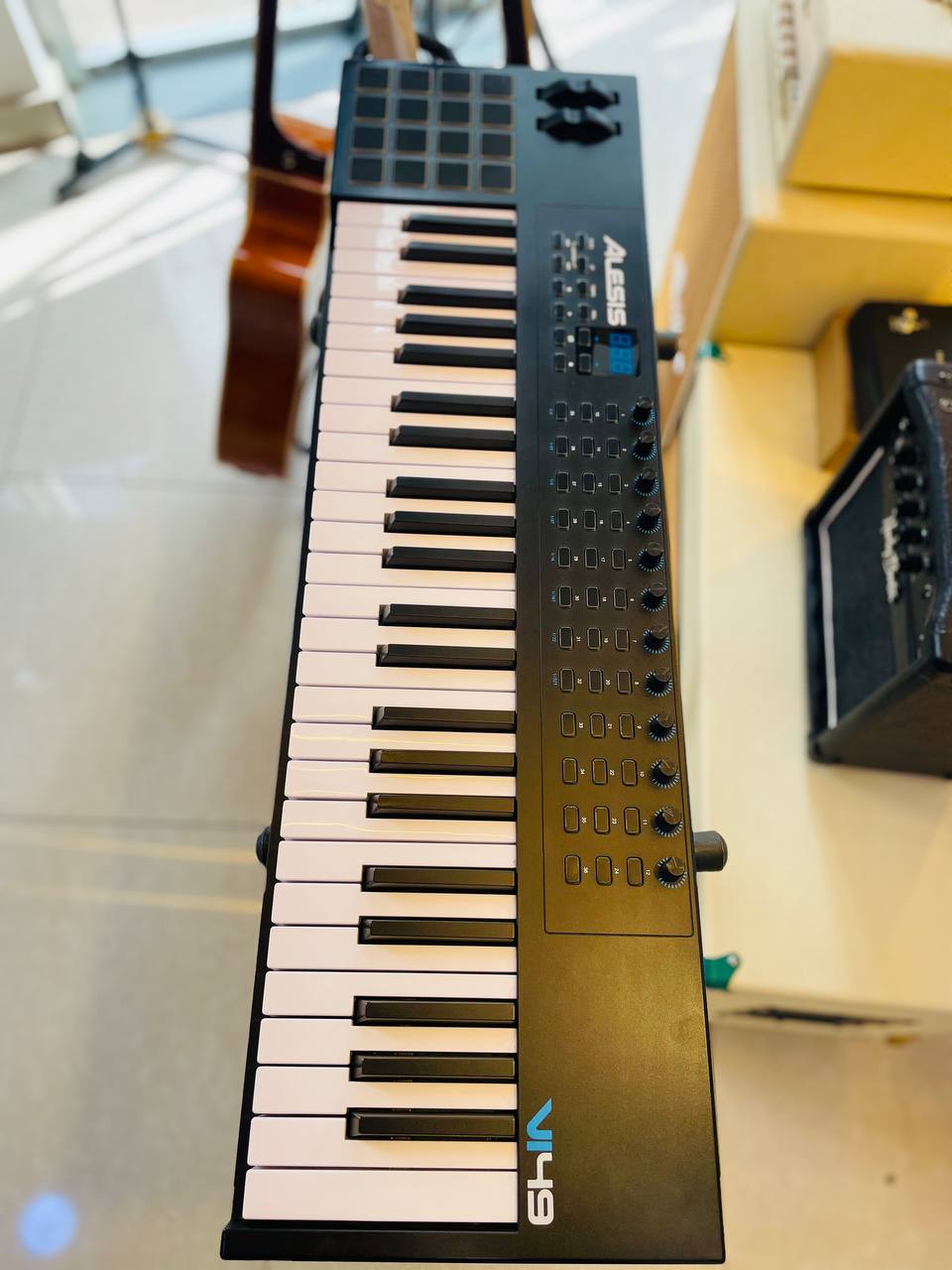 ALESIS Midi Keyboard