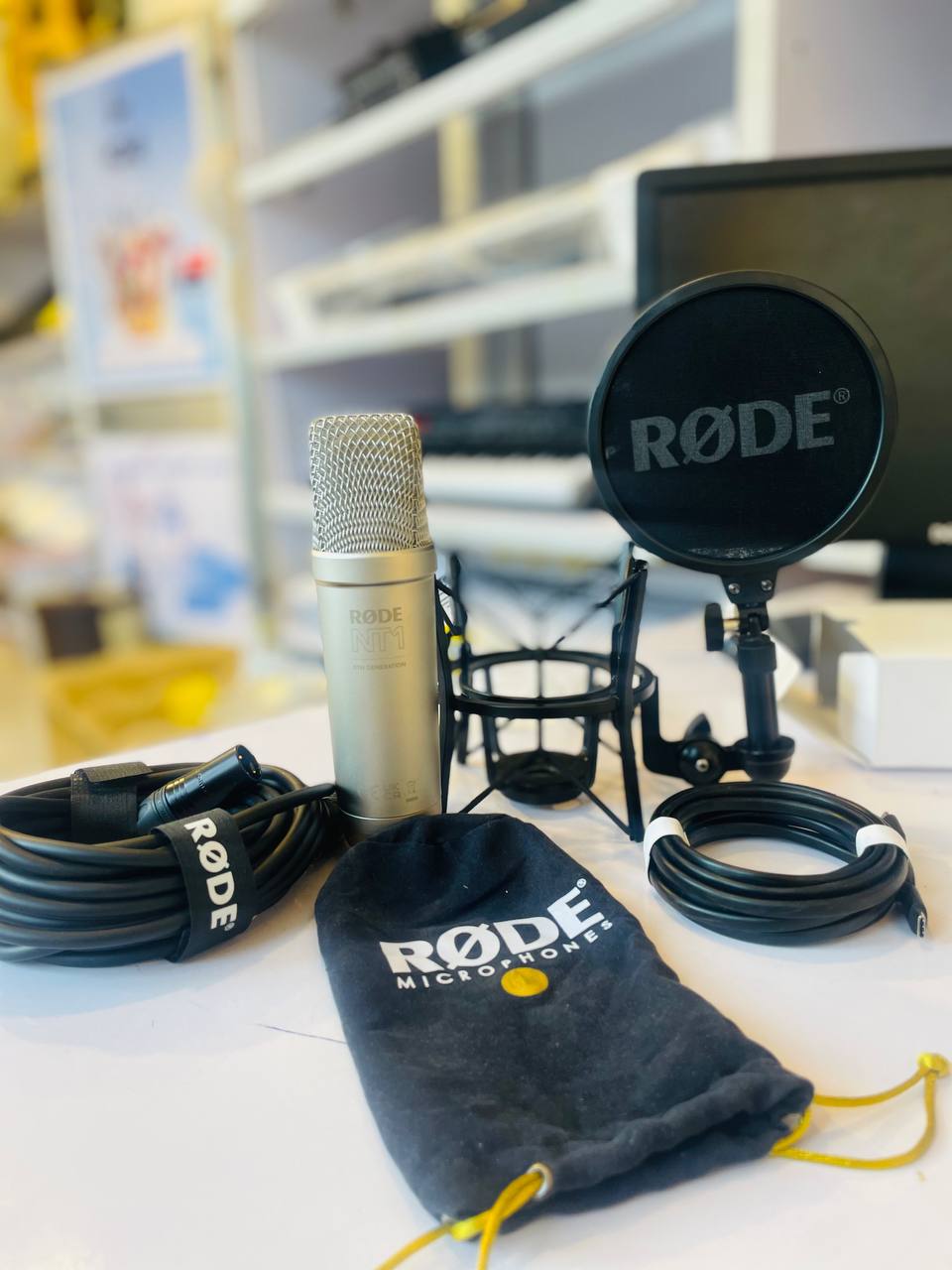 Rode nt-1 5th Generation Studio Mic