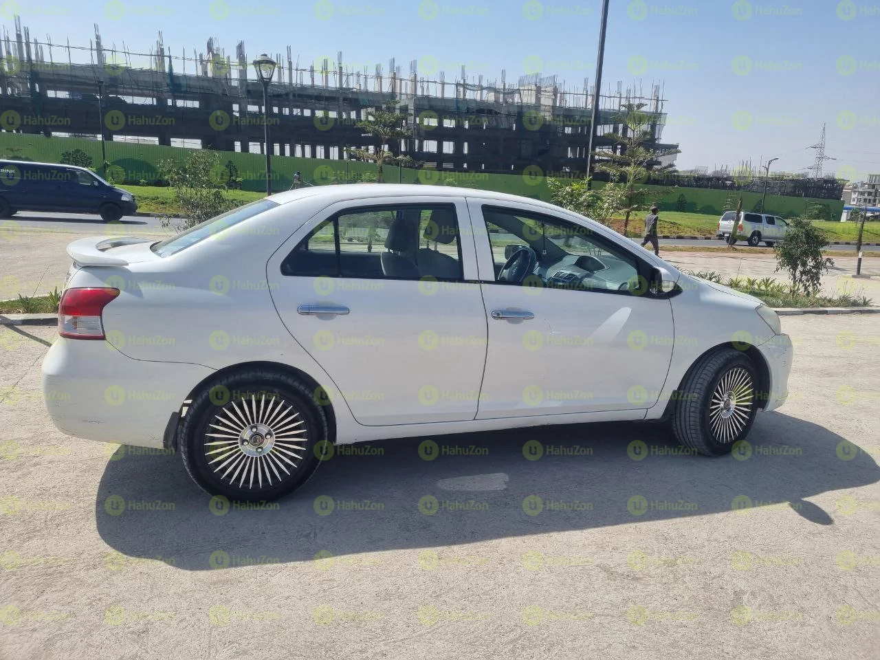 2010 Model-Toyota Yaris Belta