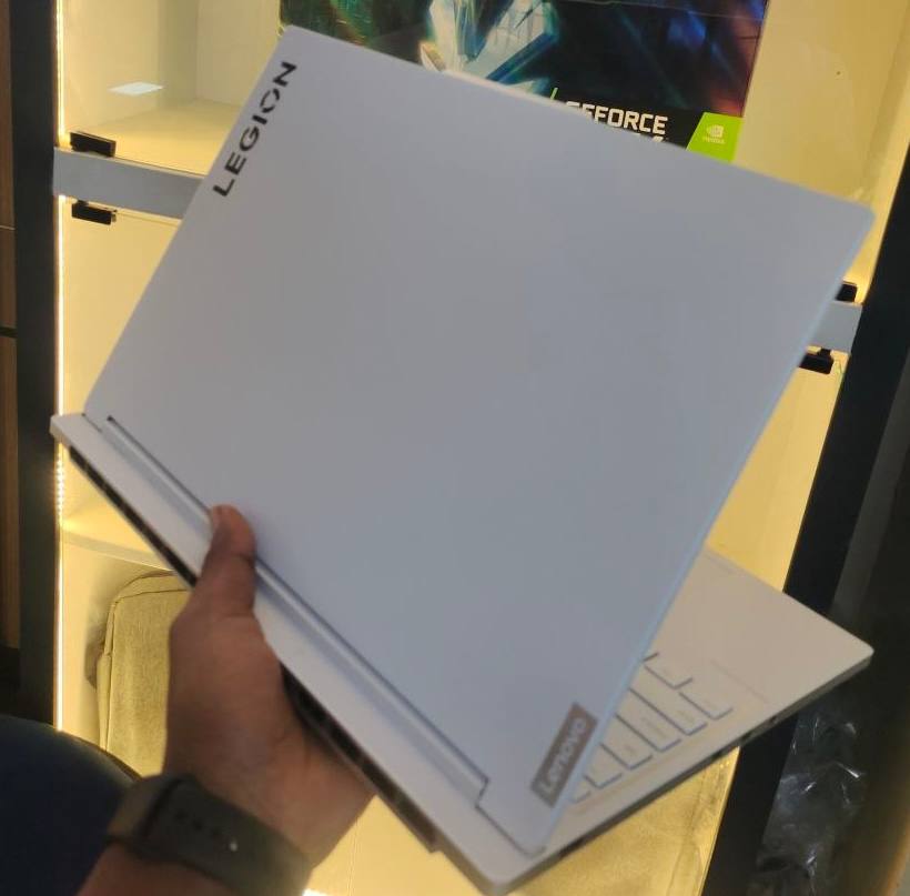 Lenovo Legion 7 Intel Core i9 14th Gaming Laptop