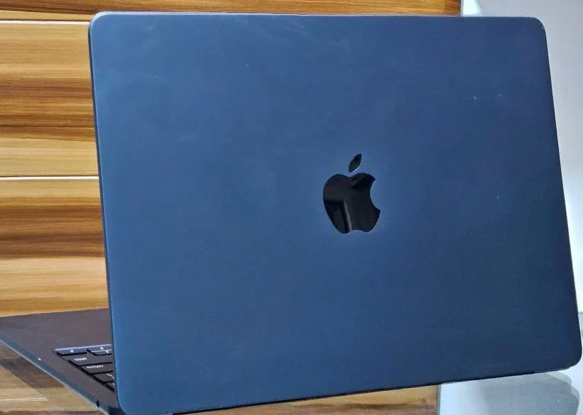 Macbook M4 AIR 2025