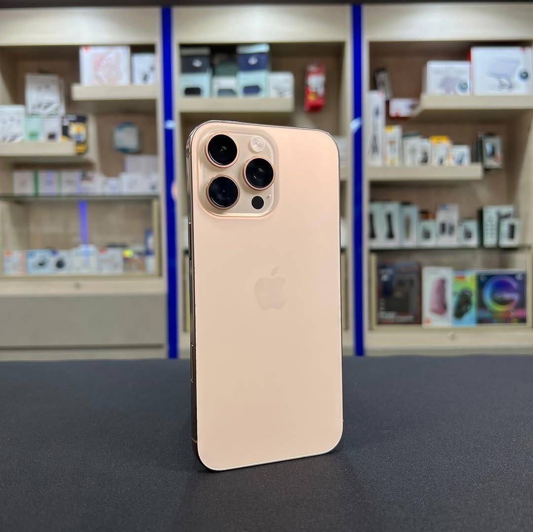 iPhone 16 Pro Max