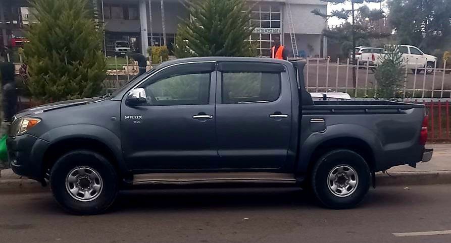 2010 Model-Toyota Hilux
