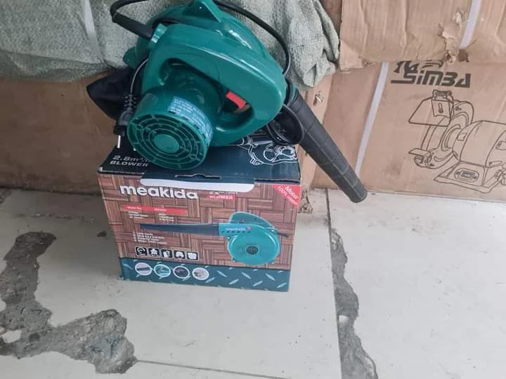 Meakida Blower