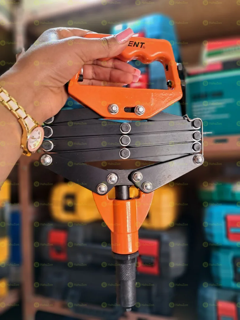 እሬቬት መምቻ