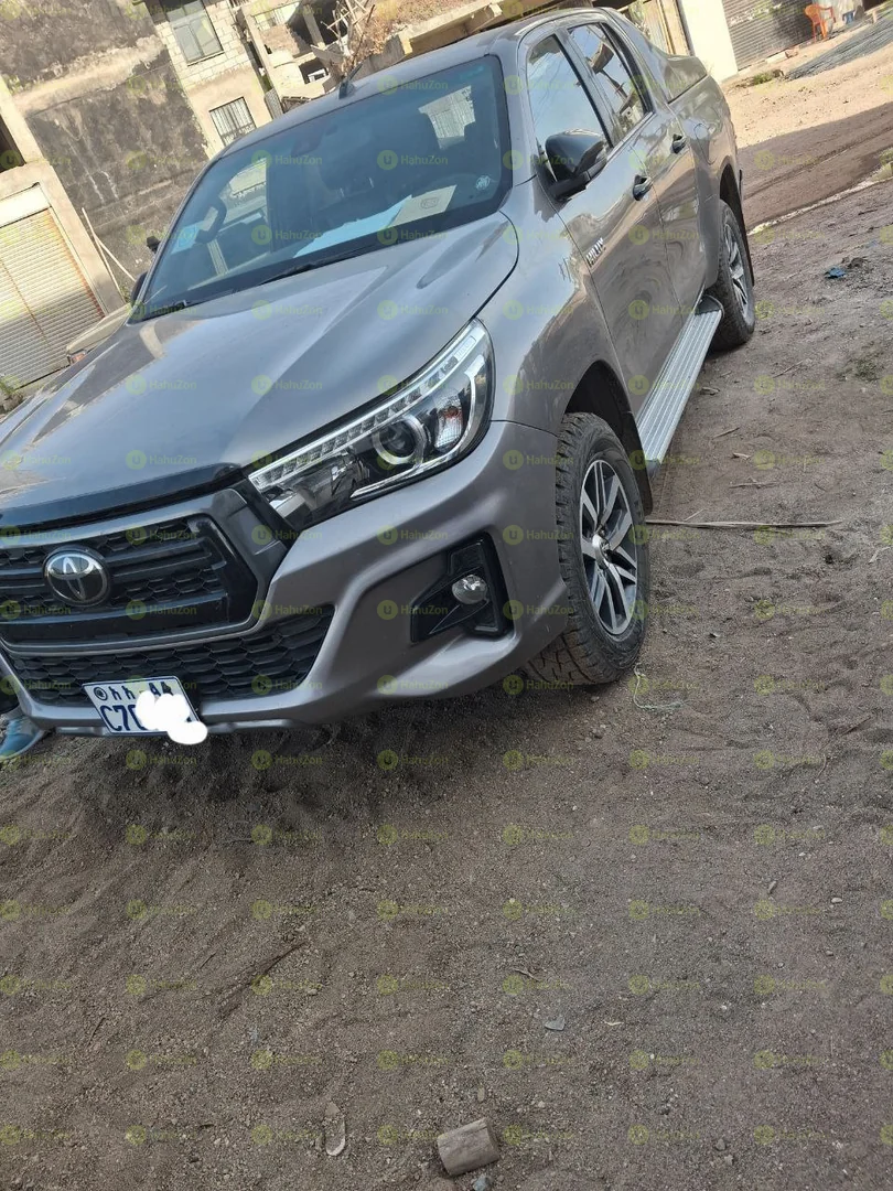 2020 Model-Toyota Hilux Double Cup