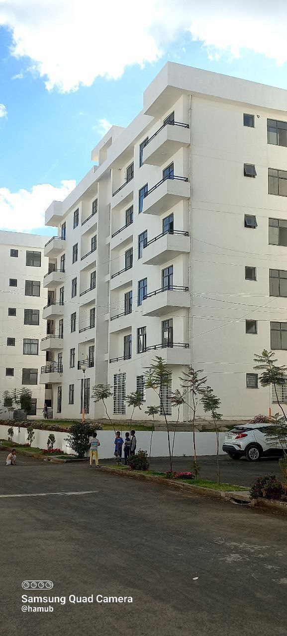 116 ካሬ የሚሸጥ አፓርታማ በአያት