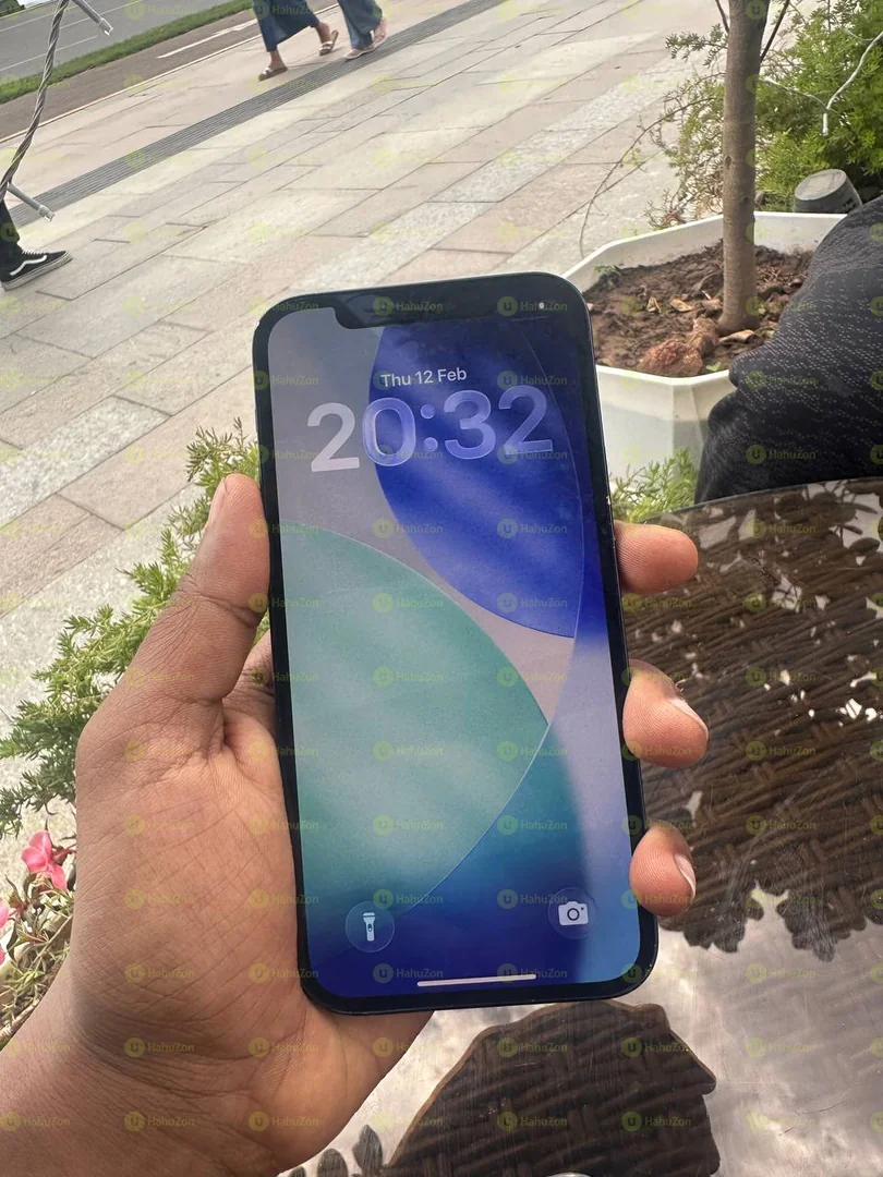 iPhone Apple 12