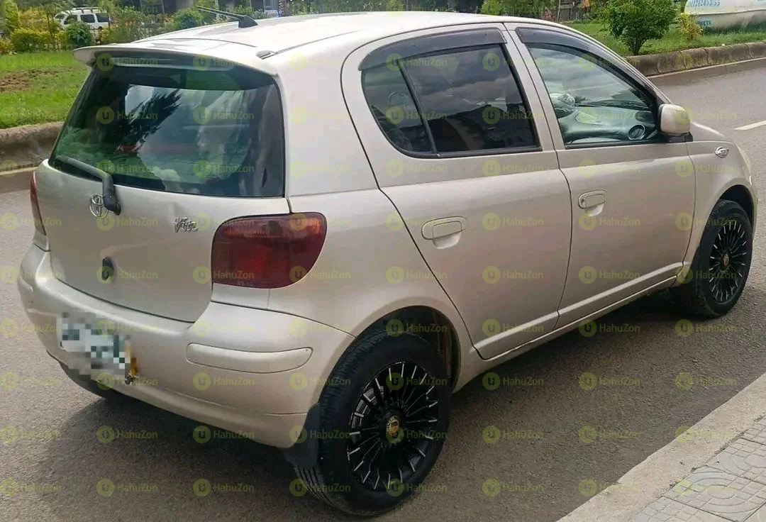 2004 Model-Toyota Vitz