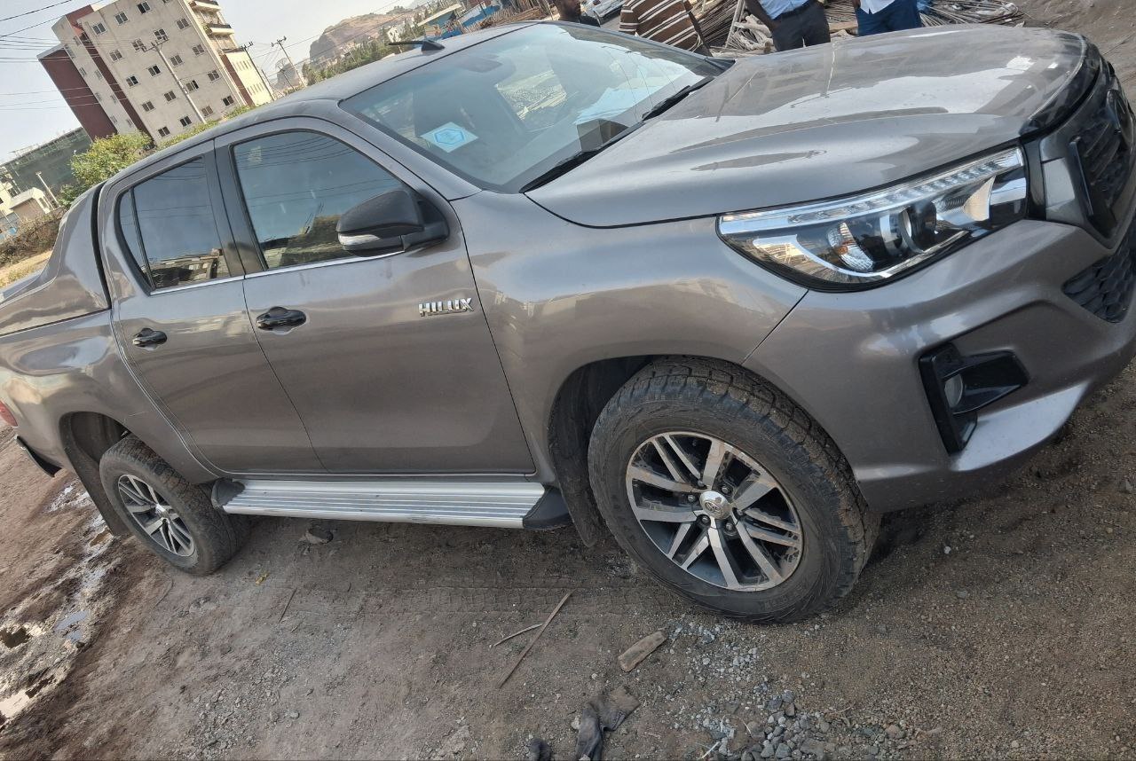 2020 Model-Toyota Hilux Double cup