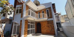 150 ካሬ የሚሸጥ G+2 ቤት በፊጋ አካባቢ