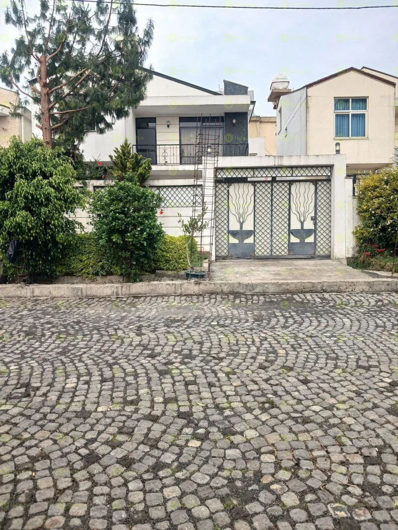 250 ካሬ የሚሸጥ G+1 ቤት በአያት