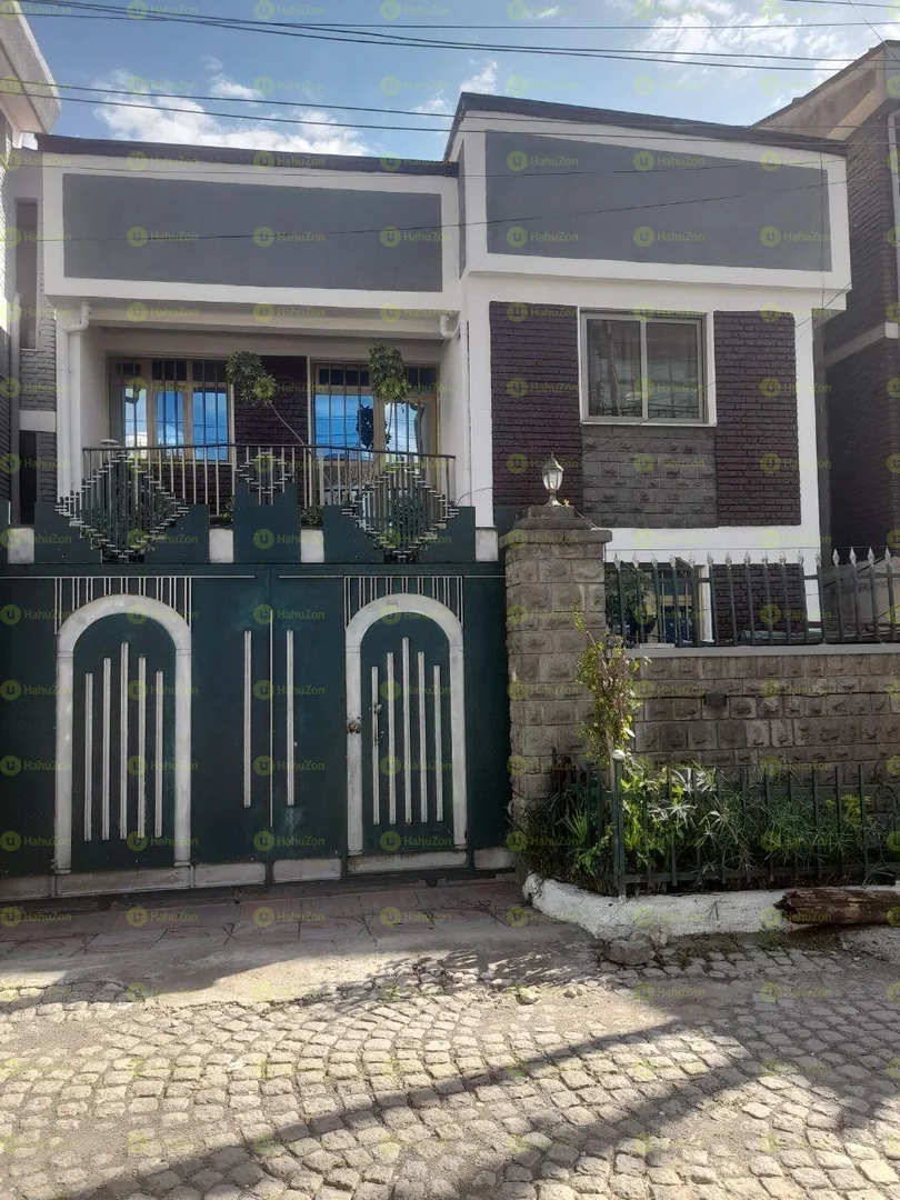 175 ካሬ የሚሸጥ G+1 ቤት በፊጋ አካባቢ