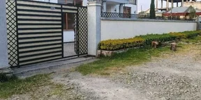 500 የሚሸጥ G+2 ቤት በCMC