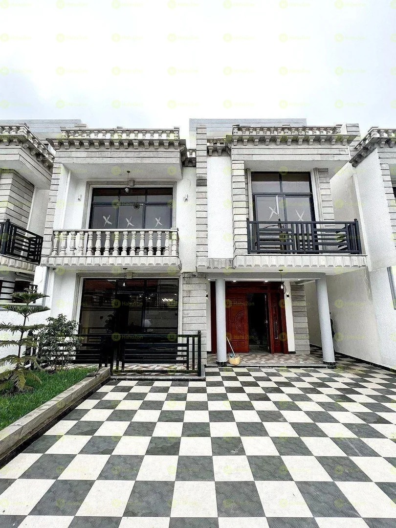 250 ካሬ የሚሸጥ G+1 ቤት በአያት