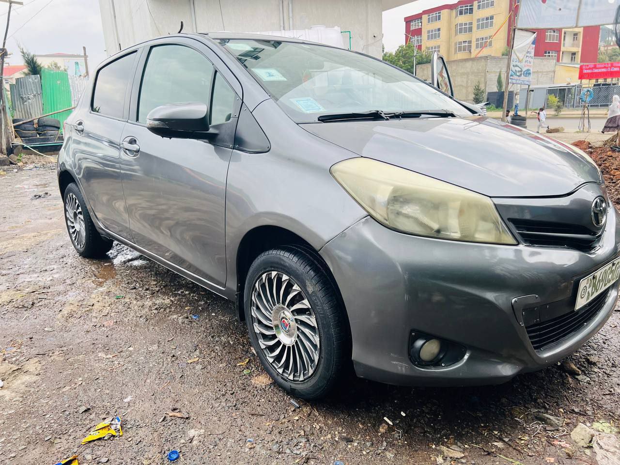 2011 Model-Toyota Yaris Compact