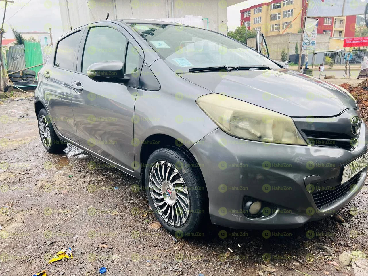 2011 Model-Toyota Yaris Compact