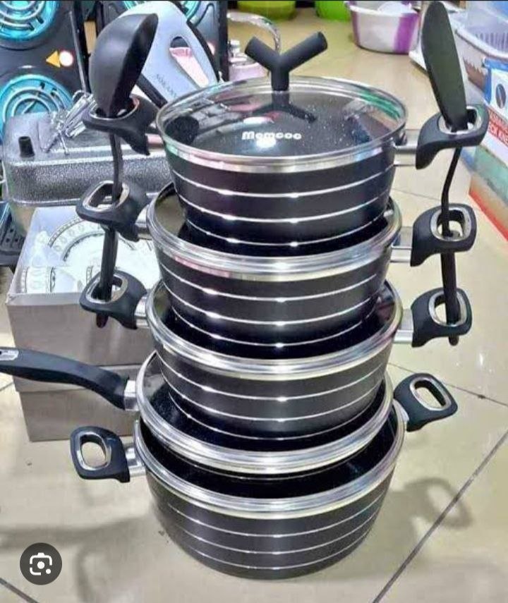 የማይዙ ማራኪ ግራናይት ቅብ ድስቶች