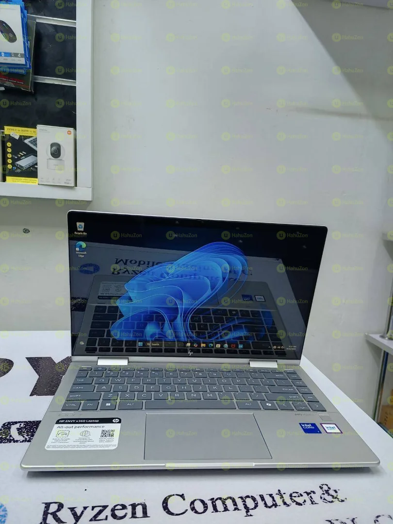 HP Ultra 7 Envy Intel Ultra Core 7-155U Laptop