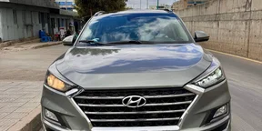 2020 Model-Hyundai Tucson
