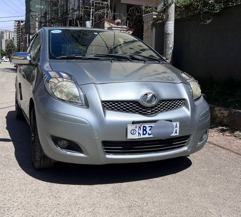 2010 Model-Toyota Yaris
