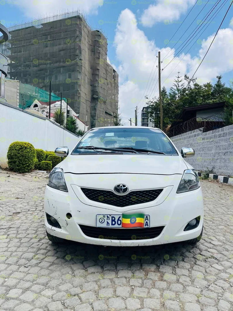 2009 Model-Yaris Belta