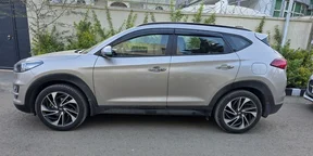 2020 Model-Hyundai Tucson