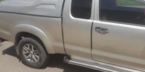 2012 Model-Toyota Hilux Kin Cap
