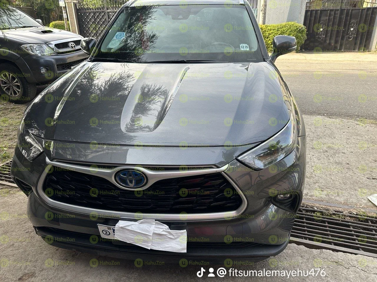 2023 Model-Toyota Highlander Hybrid