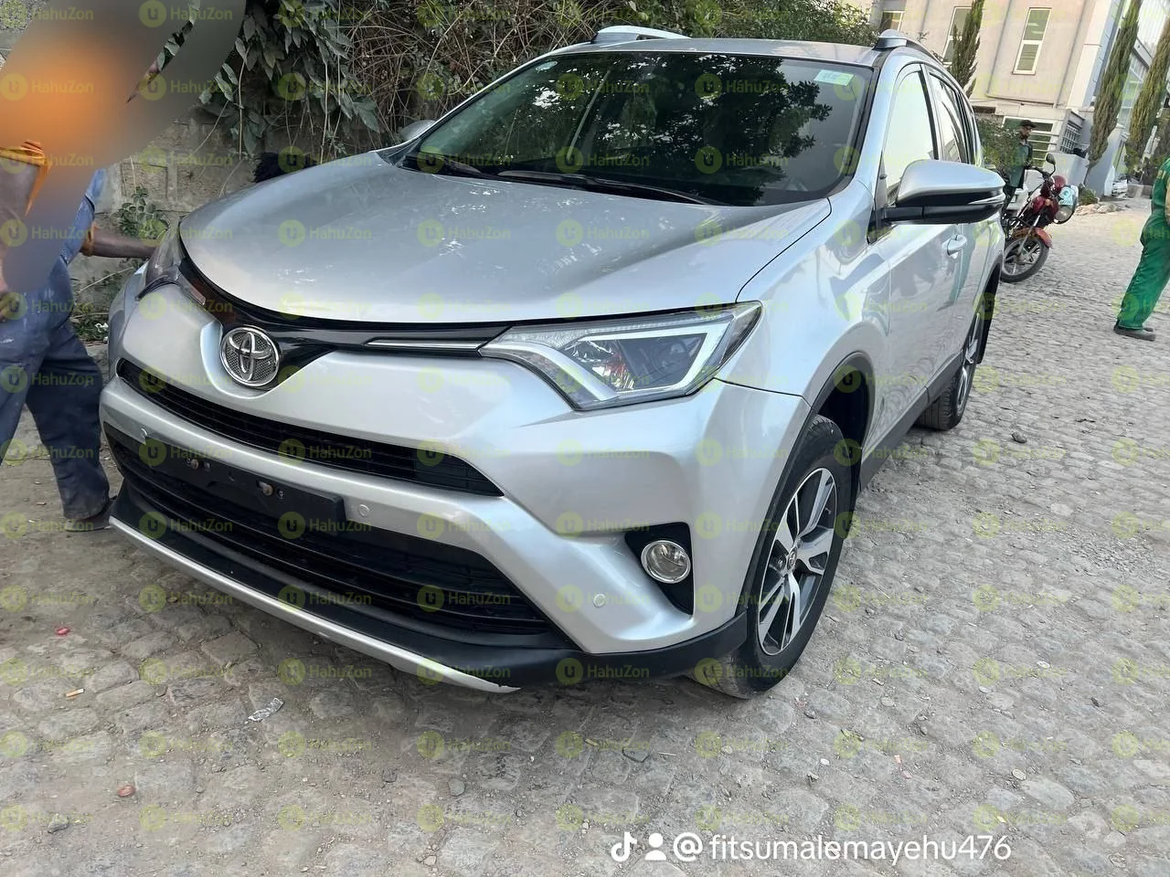 2016 Model-Toyota Rav4