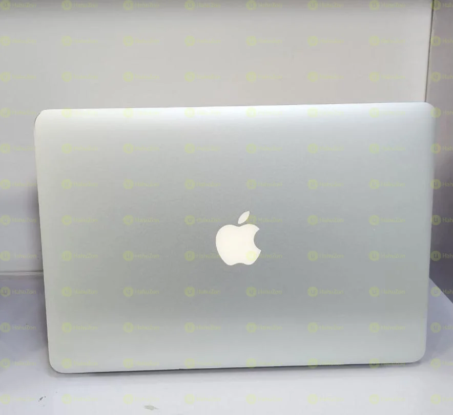 Apple Macbook Air 2017 Laptop